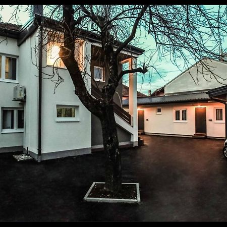 Polar Apartments Banja Luka Lpij Екстериор снимка